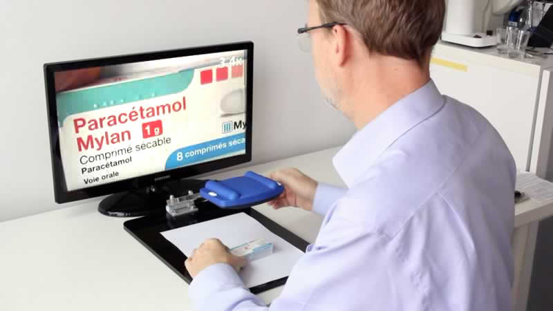 Froggyloupe pentru citirea indicațiilor de pe ambalajele medicamentelor